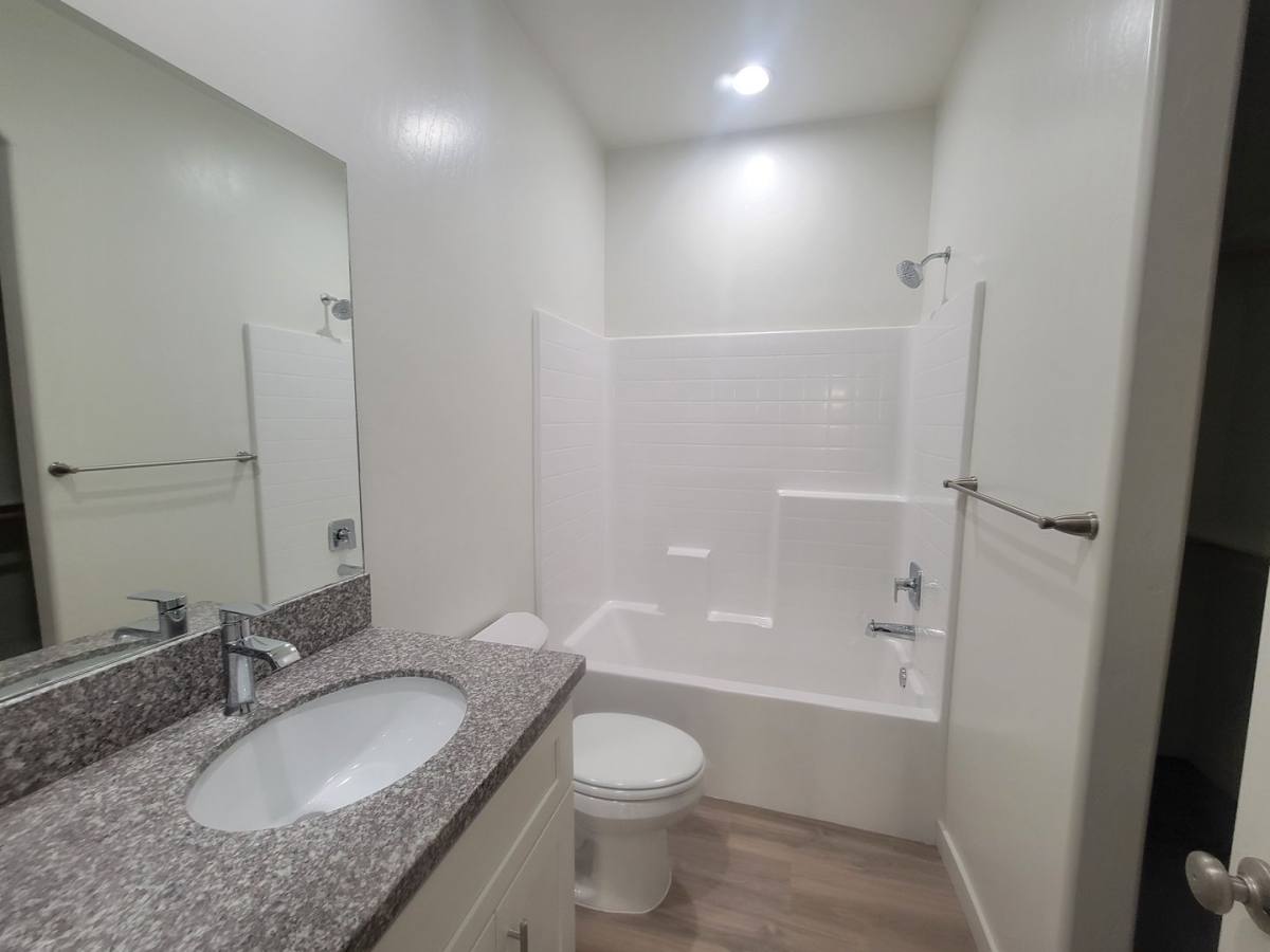 Apartment for rent at 8402 Grandy St, Bakersfield, CA 93314