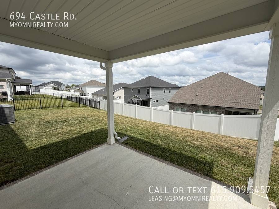 House for rent at 694 Castle Rd, Mount Juliet, TN 37122