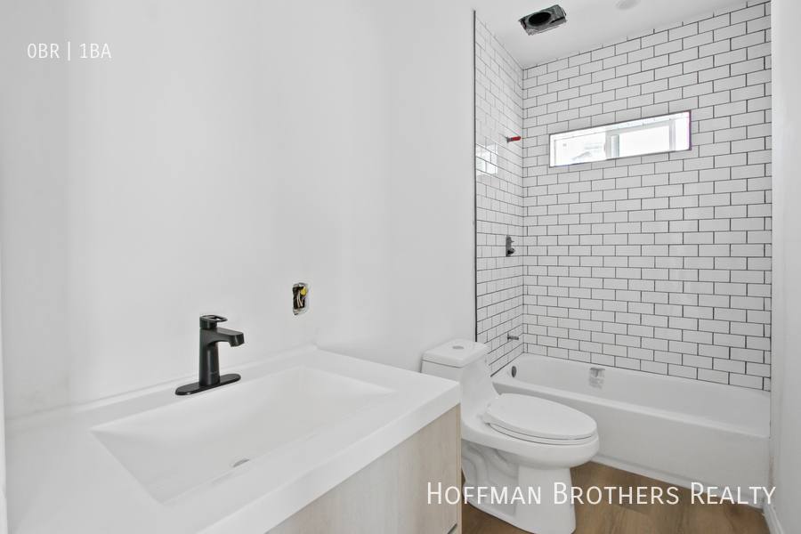 Apartment for rent at 2694 James Wood Blvd #7, Los Angeles, CA 90006