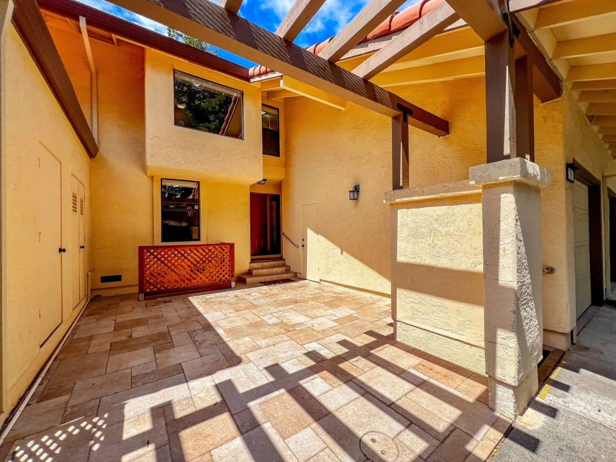 House for rent at 39 Fountain Grove Circle, Napa, CA 94558
