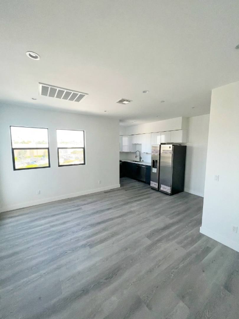 Apartment for rent at 4711 Lomita St, Los Angeles, CA 90019