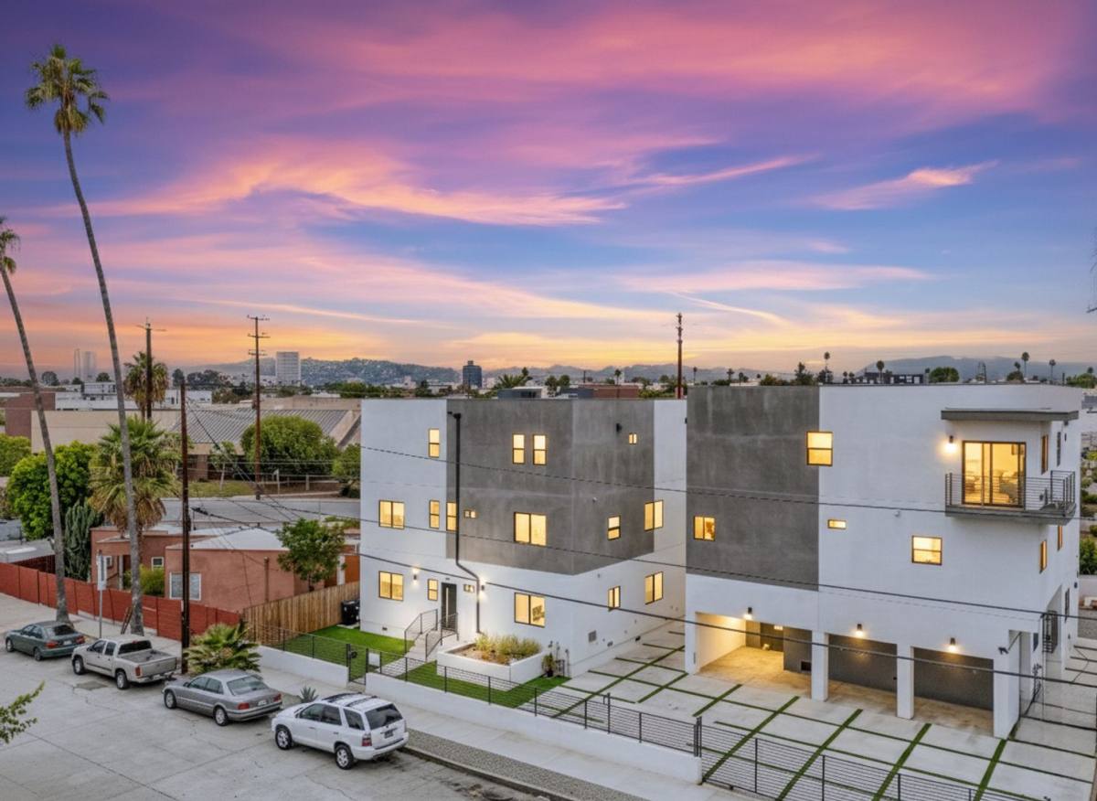 Apartment for rent at 4711 Lomita St, Los Angeles, CA 90019