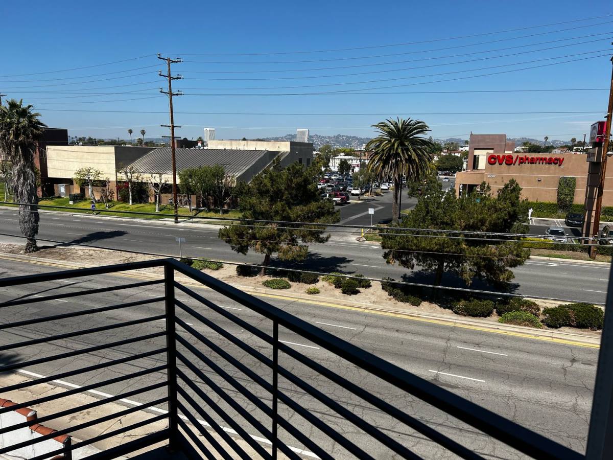 Apartment for rent at 4711 Lomita St, Los Angeles, CA 90019