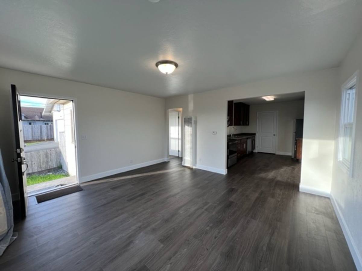 Apartment for rent at 3223 Nevada St, Eureka, CA 95503