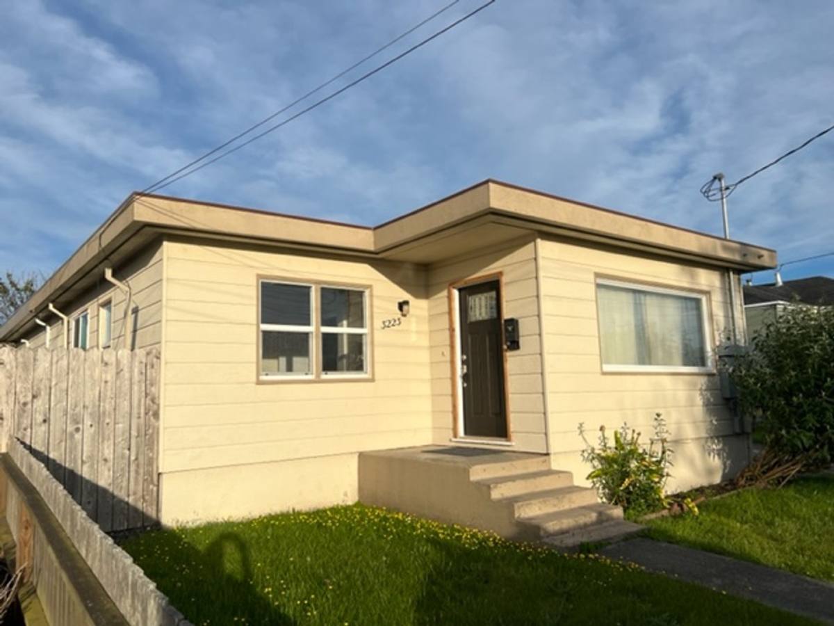 Apartment for rent at 3223 Nevada St, Eureka, CA 95503