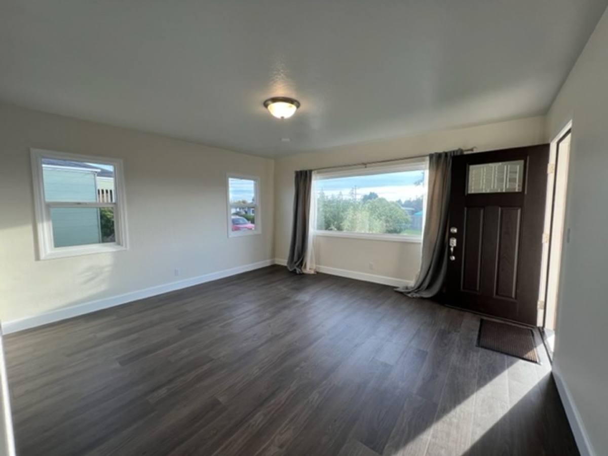 Apartment for rent at 3223 Nevada St, Eureka, CA 95503