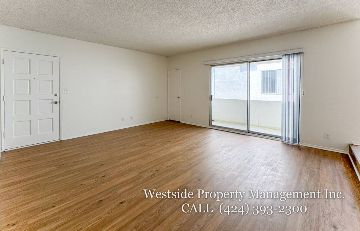 Apartment for rent at 1111 Lincoln Blvd #7, Santa Monica, CA 90403