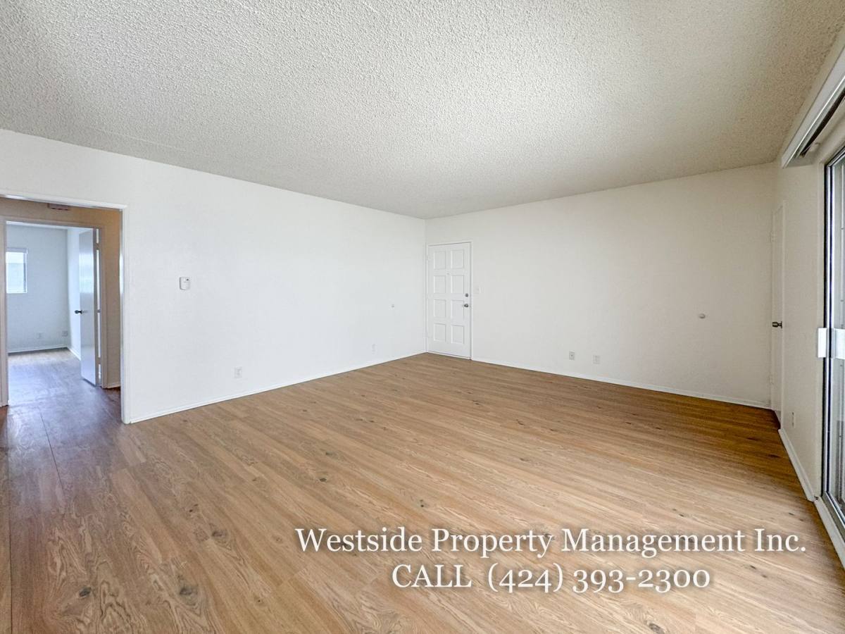Apartment for rent at 1111 Lincoln Blvd #7, Santa Monica, CA 90403