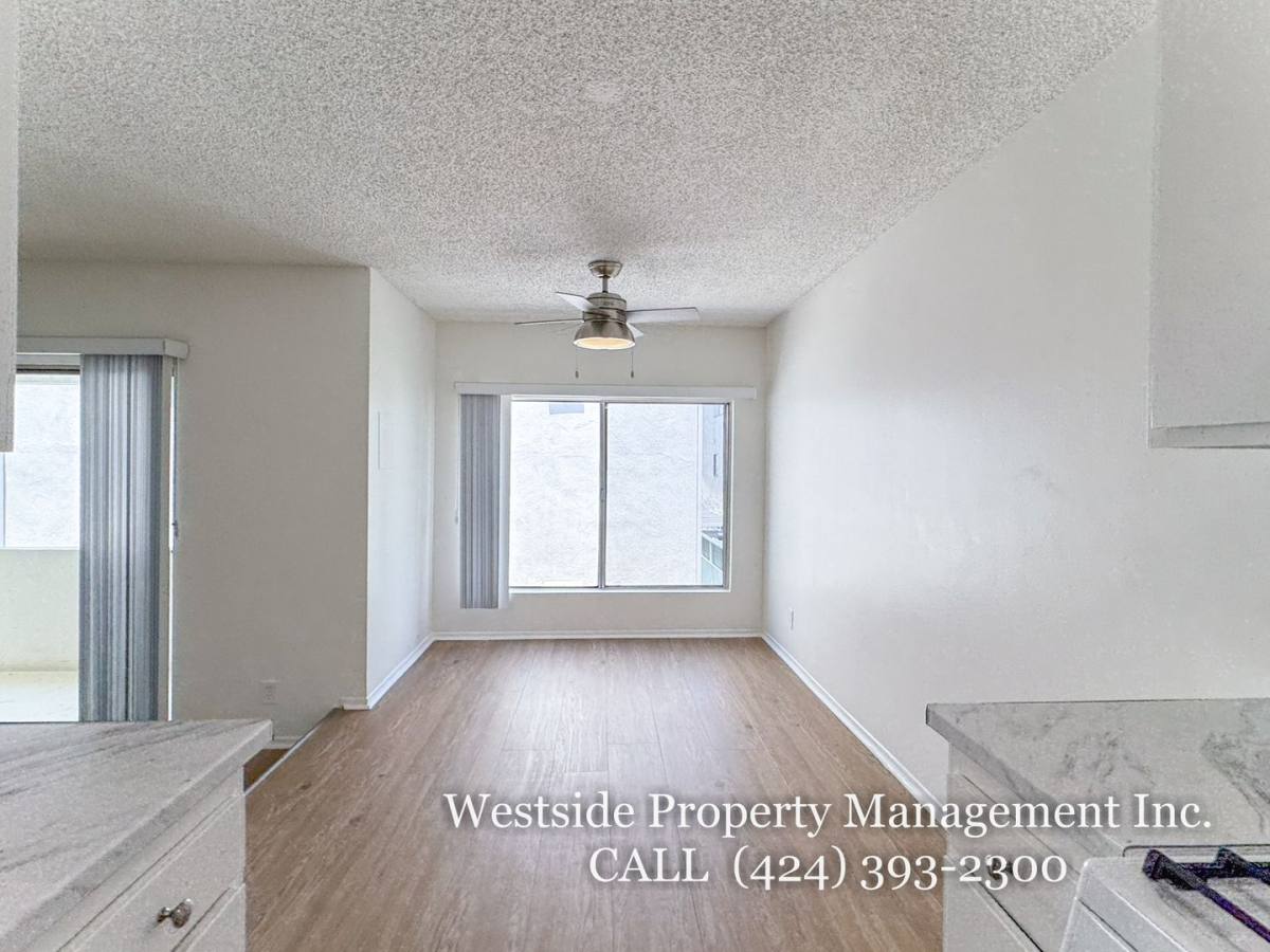 Apartment for rent at 1111 Lincoln Blvd #7, Santa Monica, CA 90403