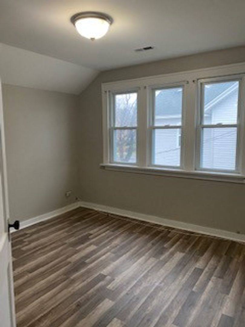 Apartment for rent at 225 E 5th, Lockport, IL 60441