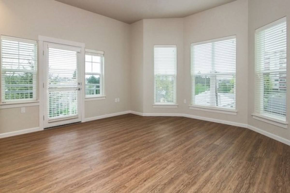 Apartment for rent at 1721 SE Tacoma St, Portland, OR 97202