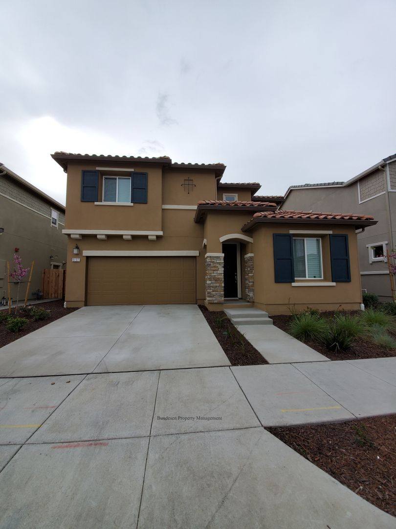House for rent at 5137 Kolton Place, Rohnert Park, CA 94928