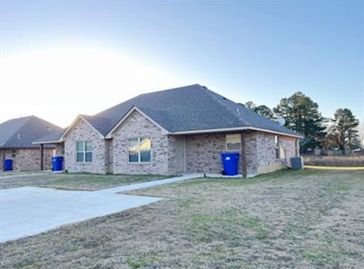 House for rent at 19 Pine Ridge Lane, Durant, OK 74701
