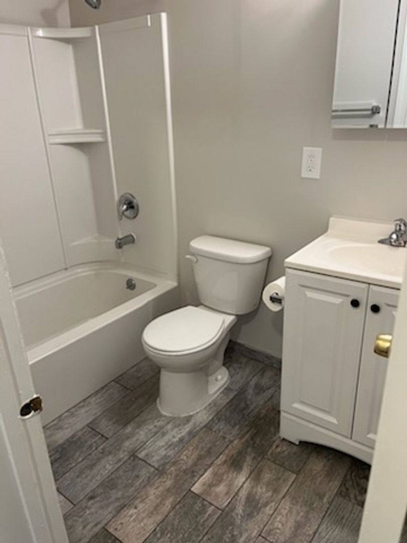Apartment for rent at 19 Kuhlthau Ave, Milltown, NJ 08850