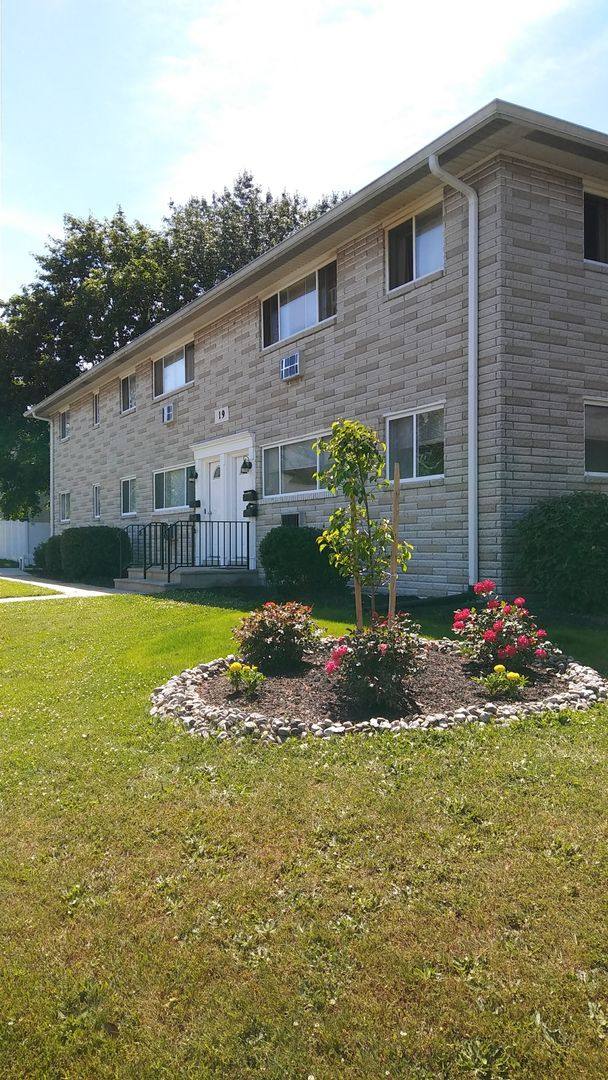 Apartment for rent at 19 Kuhlthau Ave, Milltown, NJ 08850