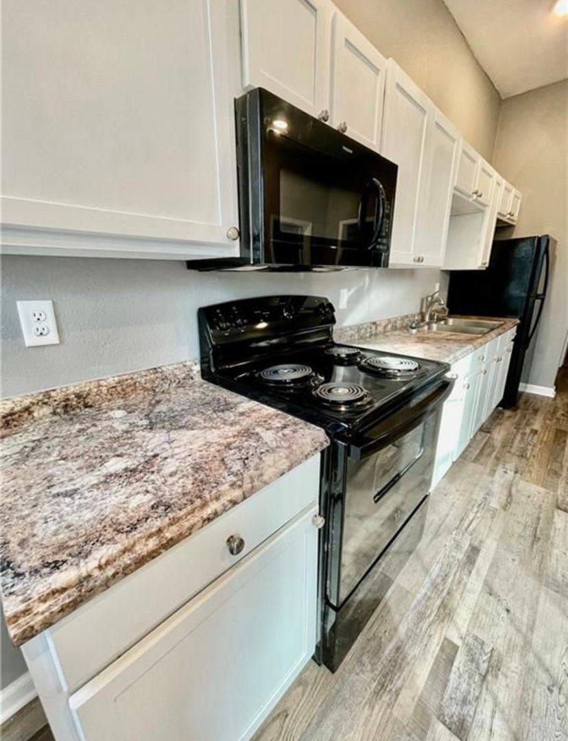 Apartment for rent at 323 N Ash, Nevada, MO 64772