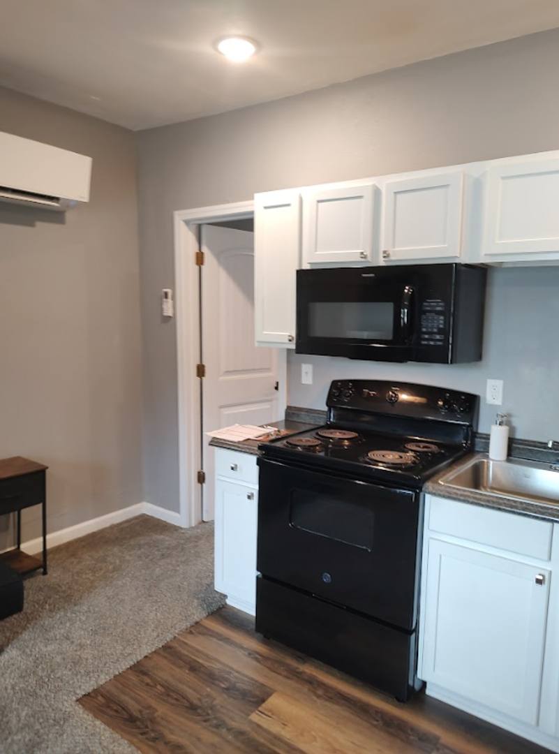 Apartment for rent at 323 N Ash, Nevada, MO 64772