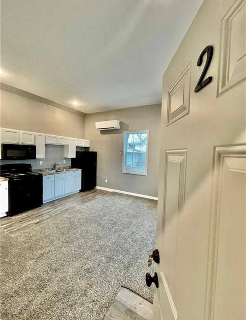 Apartment for rent at 323 N Ash, Nevada, MO 64772