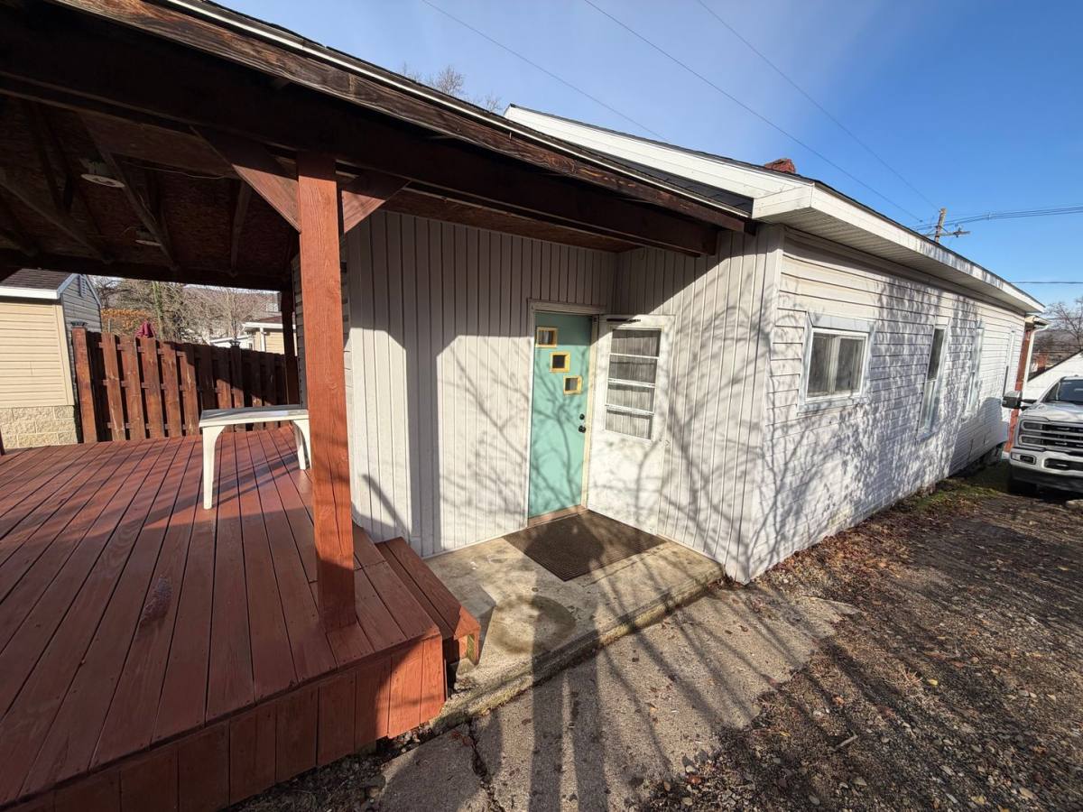 House for rent at 46 S Kendall Ave, Bradford, PA 16701