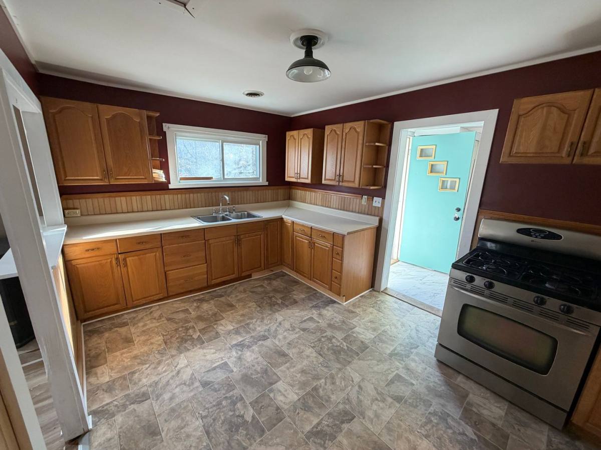 House for rent at 46 S Kendall Ave, Bradford, PA 16701