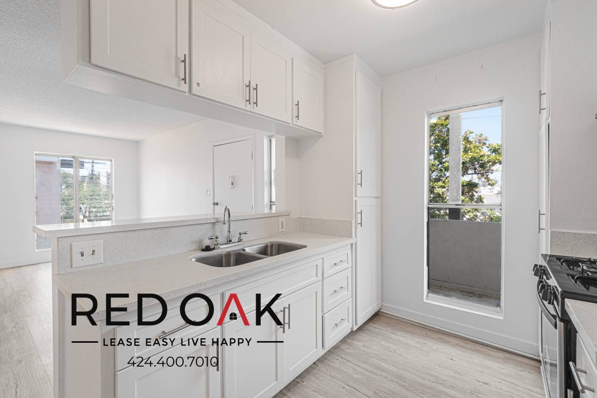 Condo for rent at 700 Glenway Dr #7, Inglewood, CA 90302