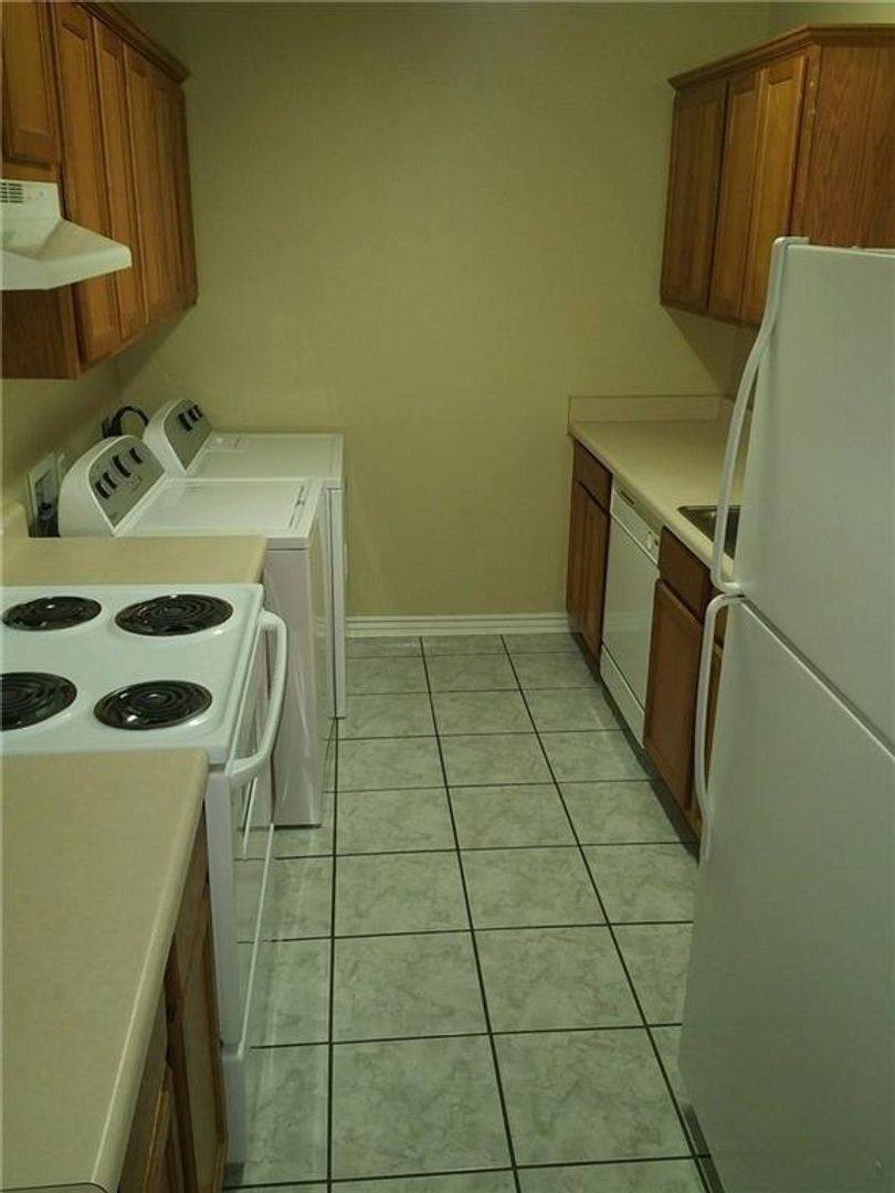 Apartment for rent at 231 - 233 Graystone, Centerton, AR 72719