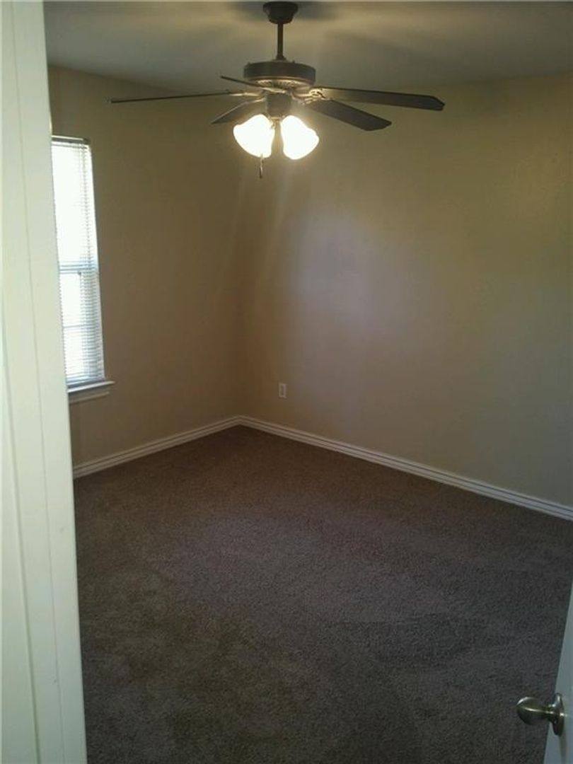Apartment for rent at 231 - 233 Graystone, Centerton, AR 72719
