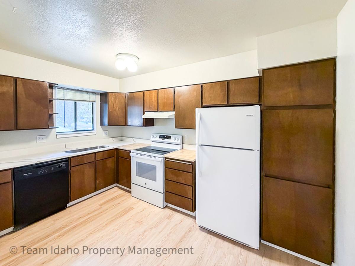 Apartment for rent at 704 706 E St, Moscow, ID 83843