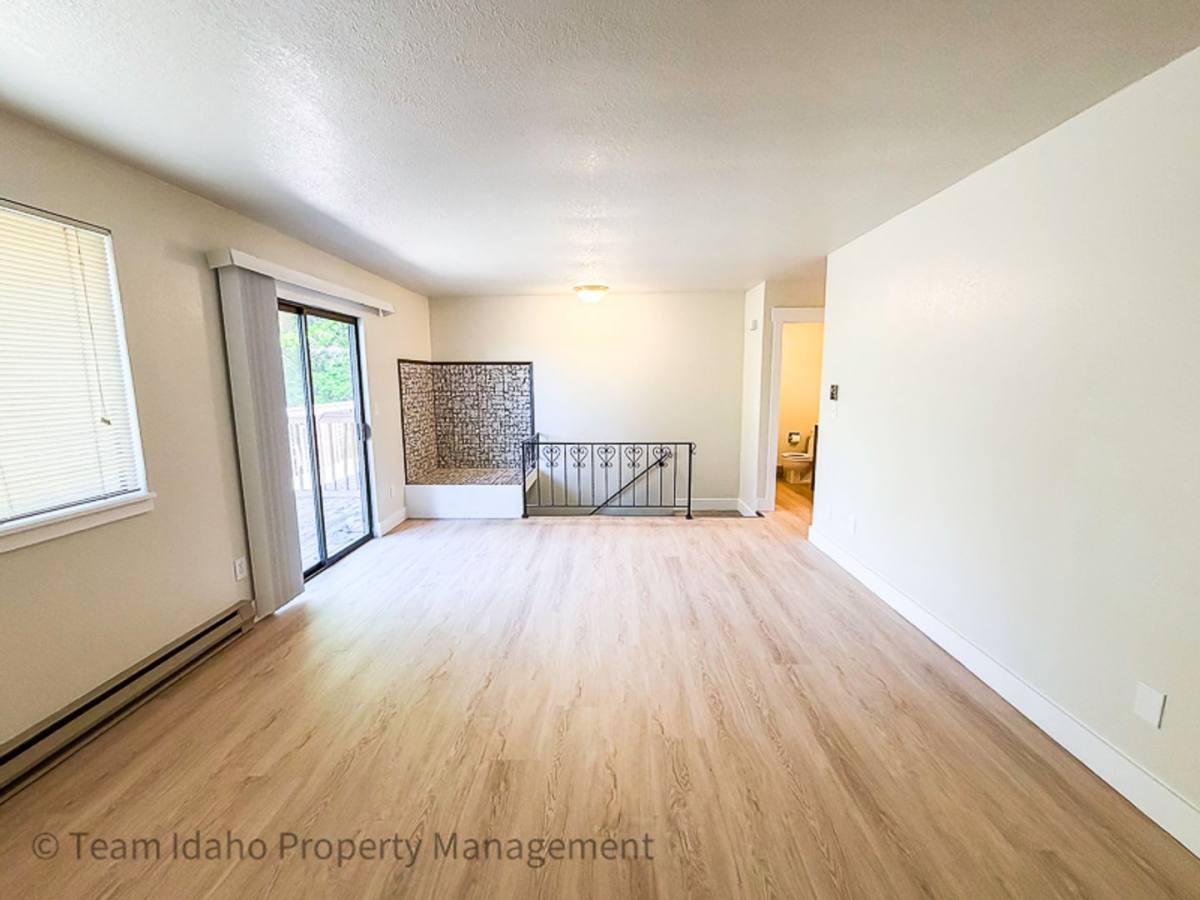 Apartment for rent at 704 706 E St, Moscow, ID 83843