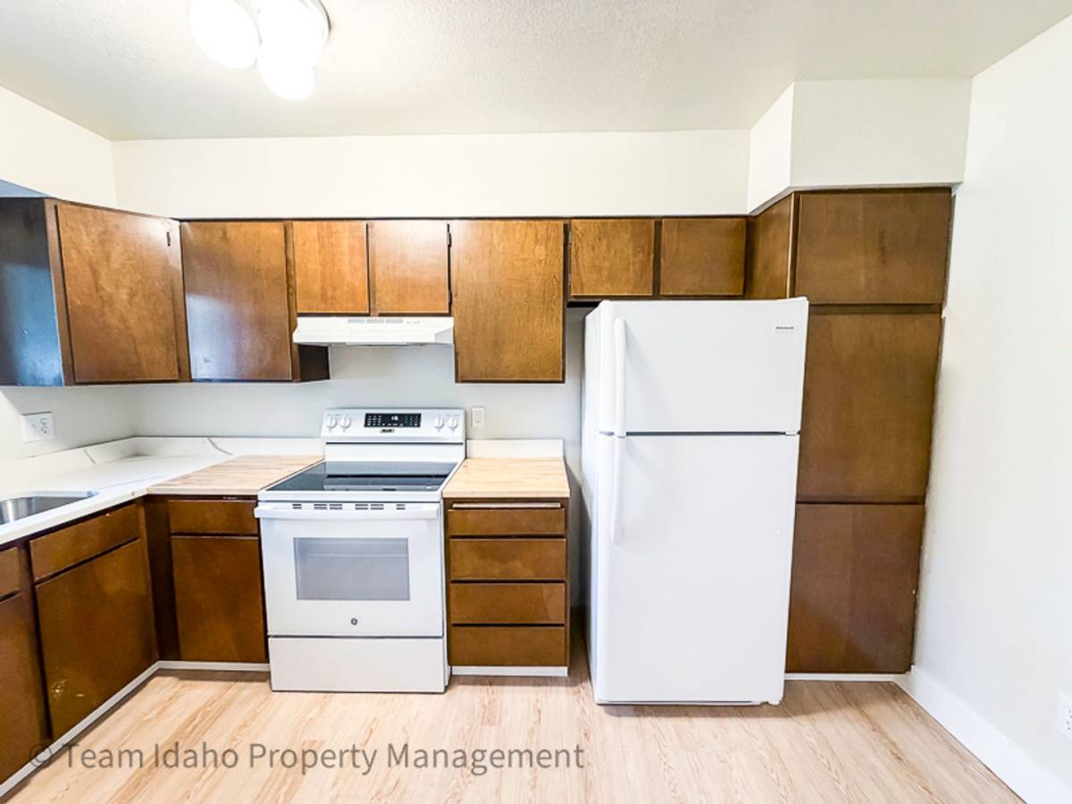 Apartment for rent at 704 706 E St, Moscow, ID 83843