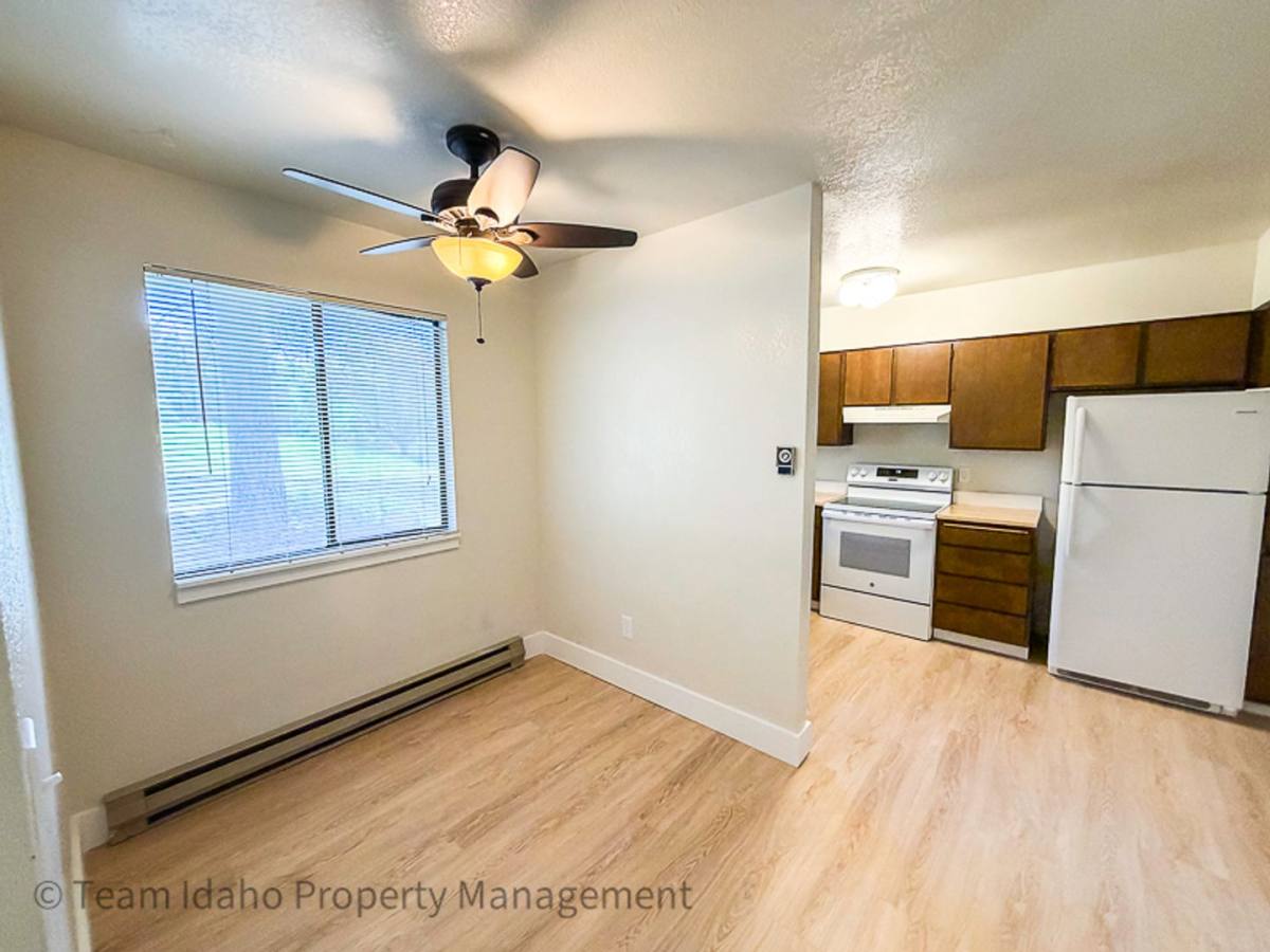 Apartment for rent at 704 706 E St, Moscow, ID 83843