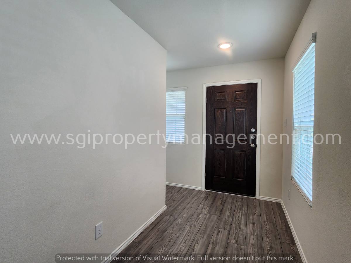 House for rent at 1427 Ganado Dr, Forney, TX 75126