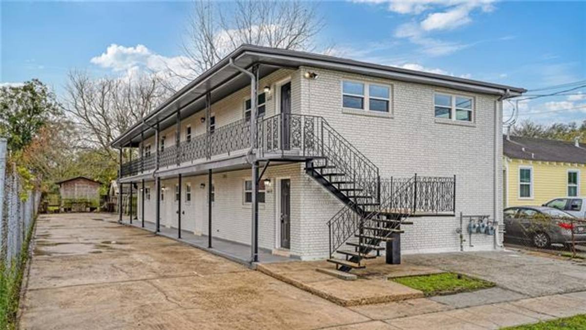 Apartment for rent at 6608-6614 Dauphine St, Arabi, LA 70032