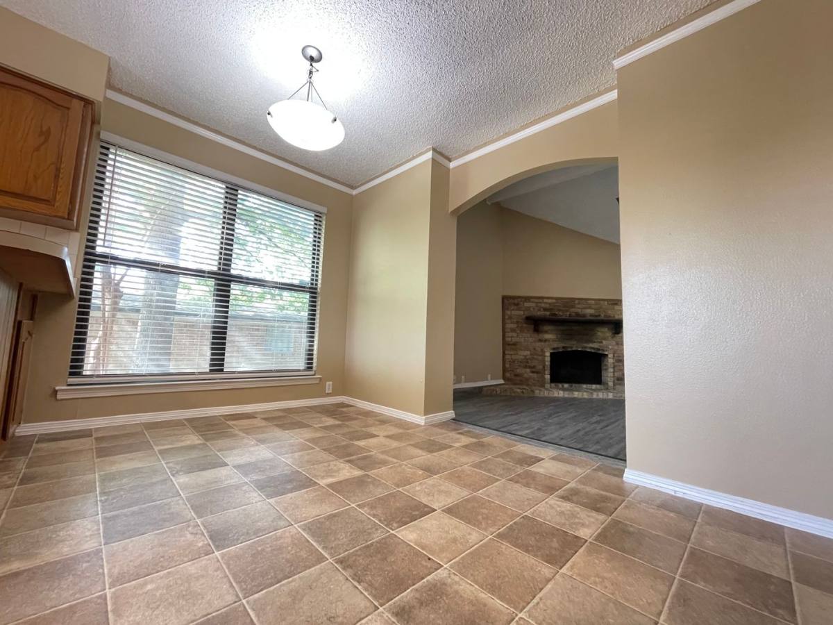 House for rent at 2917 Elsinor Dr, Fort Worth, TX 76116