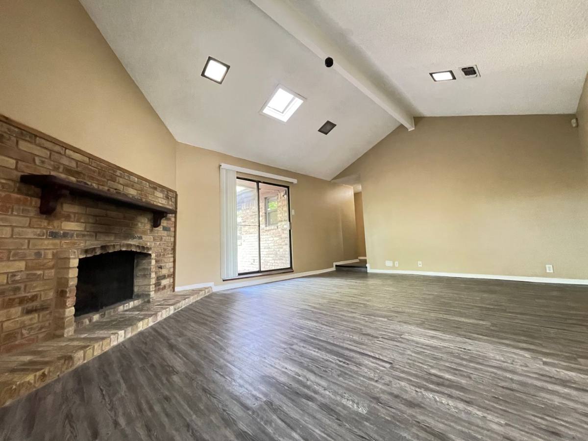 House for rent at 2917 Elsinor Dr, Fort Worth, TX 76116