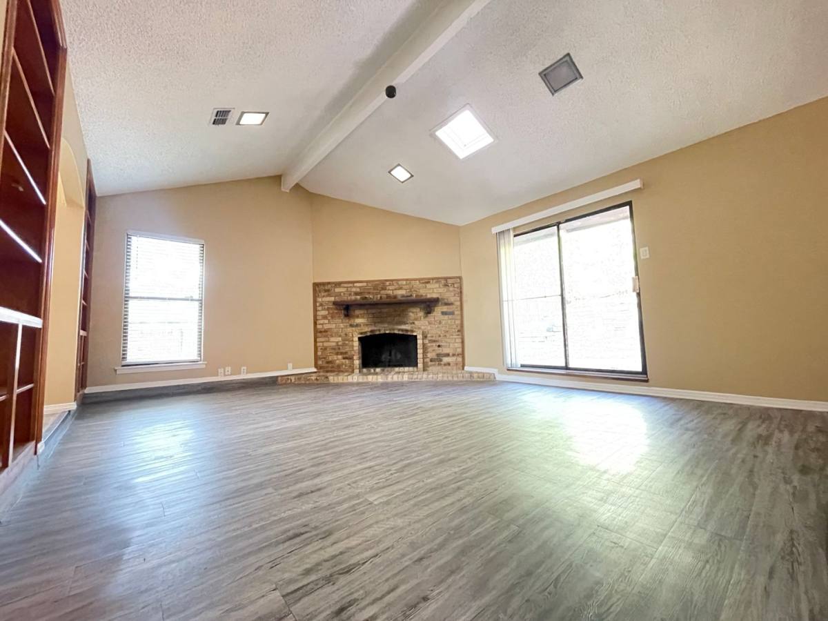 House for rent at 2917 Elsinor Dr, Fort Worth, TX 76116