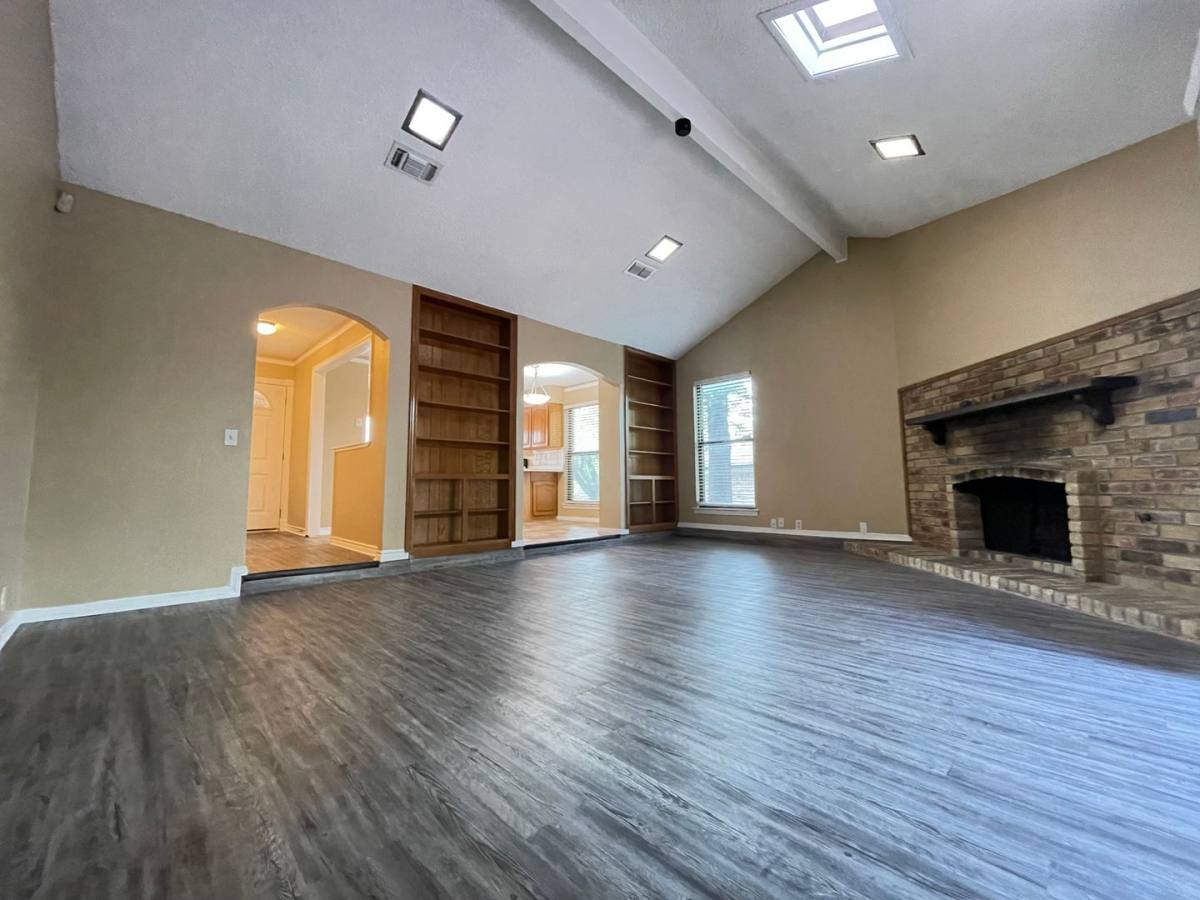 House for rent at 2917 Elsinor Dr, Fort Worth, TX 76116