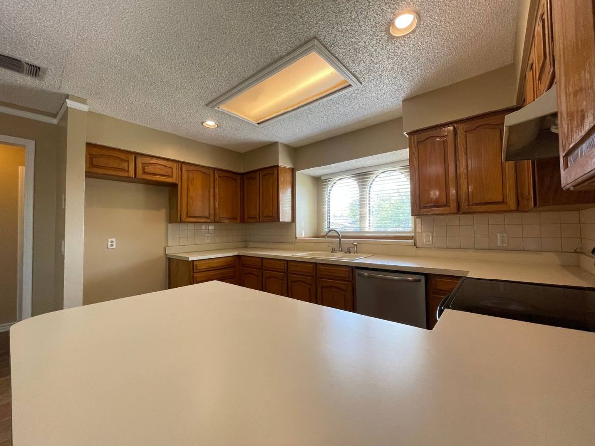 House for rent at 2917 Elsinor Dr, Fort Worth, TX 76116
