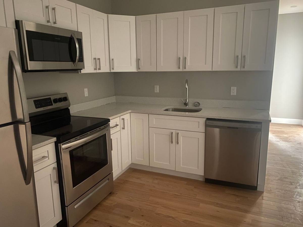 Apartment for rent at 798 Broadway, Albany, NY 12207