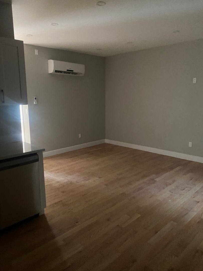 Apartment for rent at 798 Broadway, Albany, NY 12207
