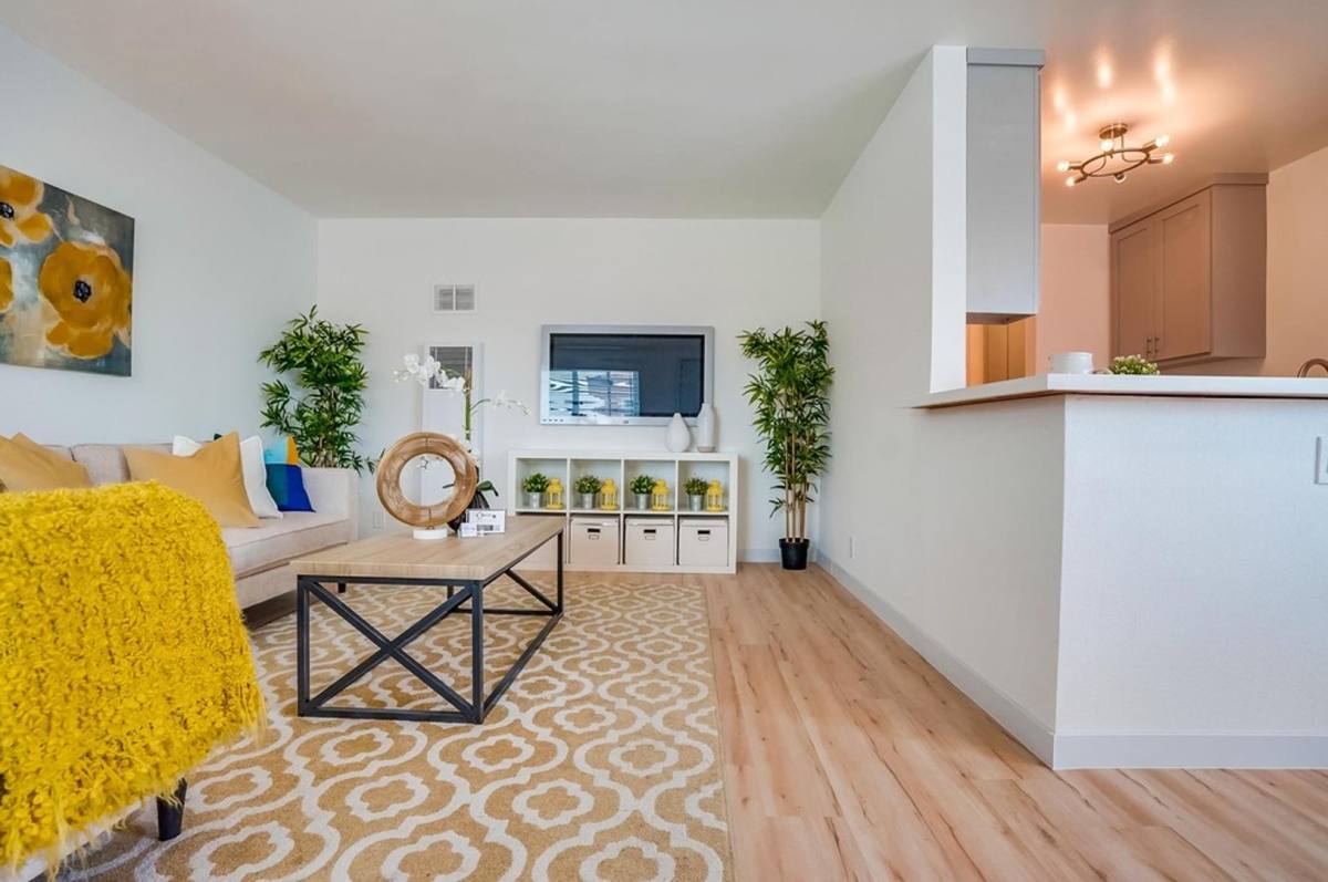Apartment for rent at 359 E Esther St, Long Beach, CA 90813