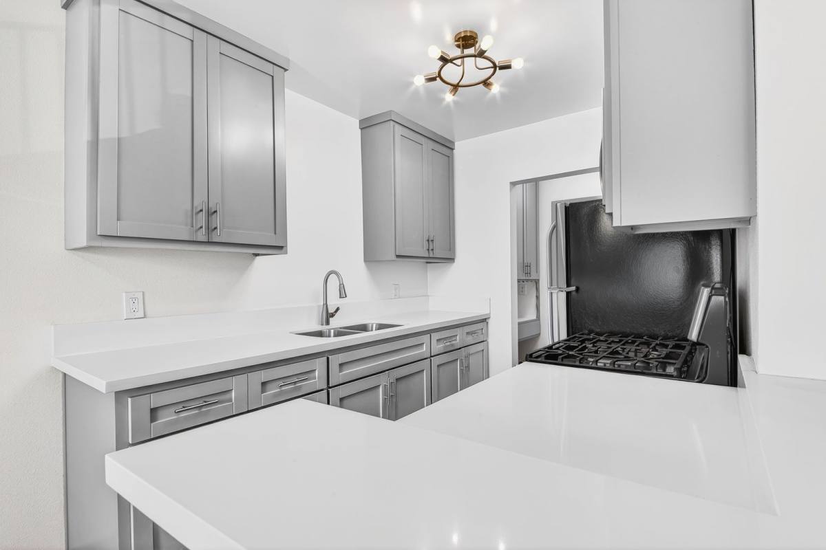 Apartment for rent at 359 E Esther St, Long Beach, CA 90813