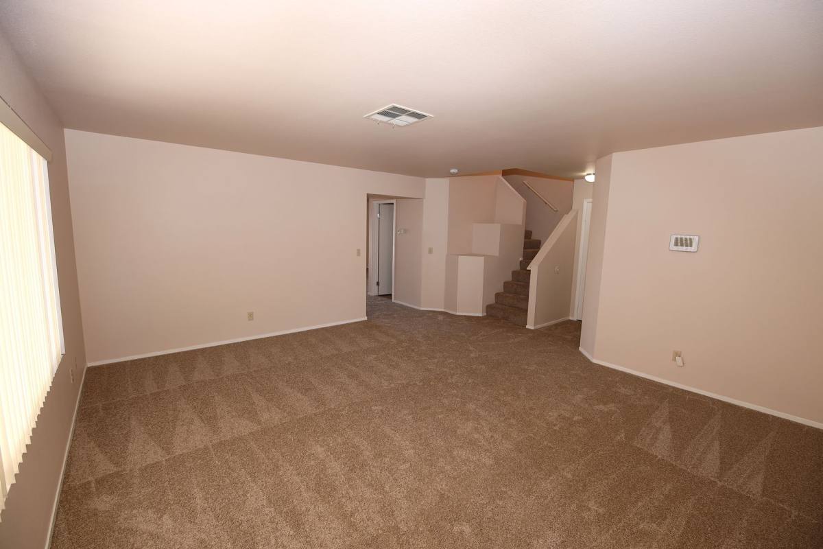 House for rent at 8220 Maplestar Rd, Las Vegas, NV 89128