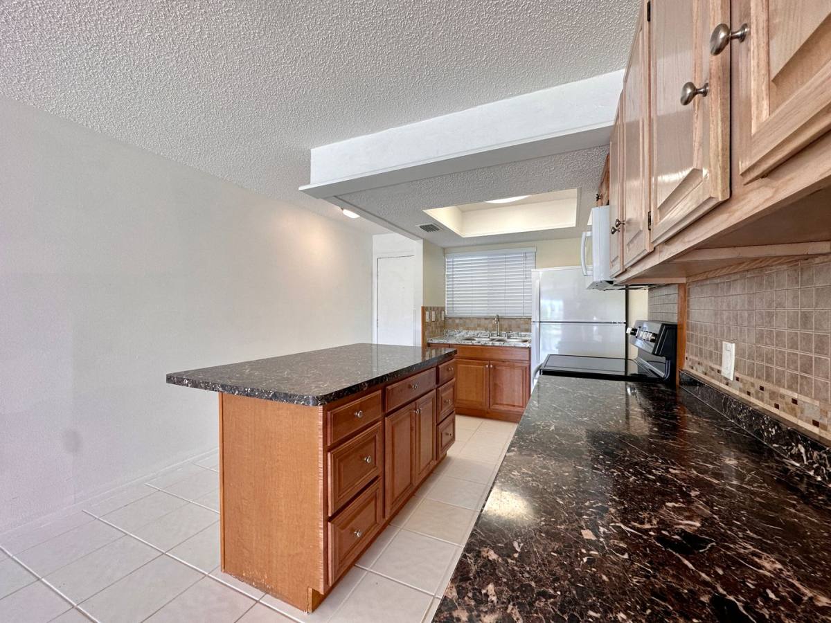 Apartment for rent at 1001 W Marion Ave, Punta Gorda, FL 33950