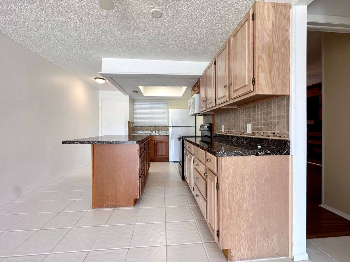 Apartment for rent at 1001 W Marion Ave, Punta Gorda, FL 33950
