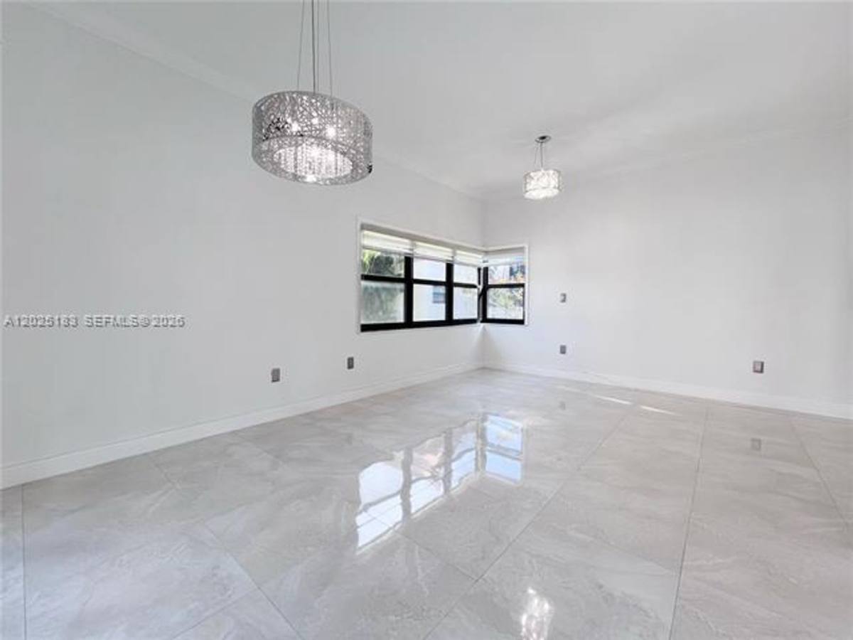 Townhouse for rent at 1890 Brickell Ave, Miami, FL 33129