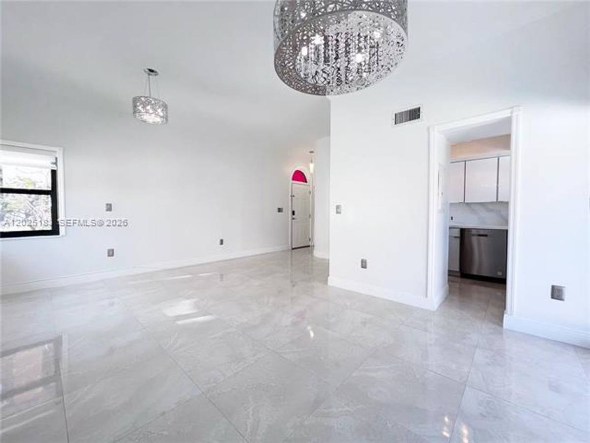 Townhouse for rent at 1890 Brickell Ave, Miami, FL 33129