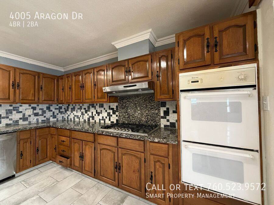 House for rent at 4005 Aragon Dr, San Diego, CA 92115