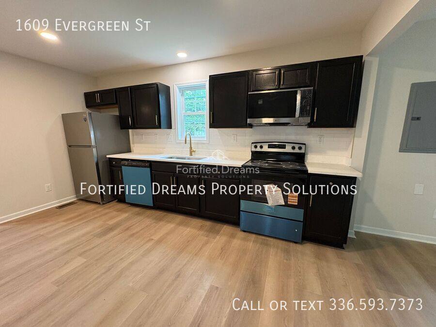 House for rent at 1609 Evergreen St, Durham, NC 27703