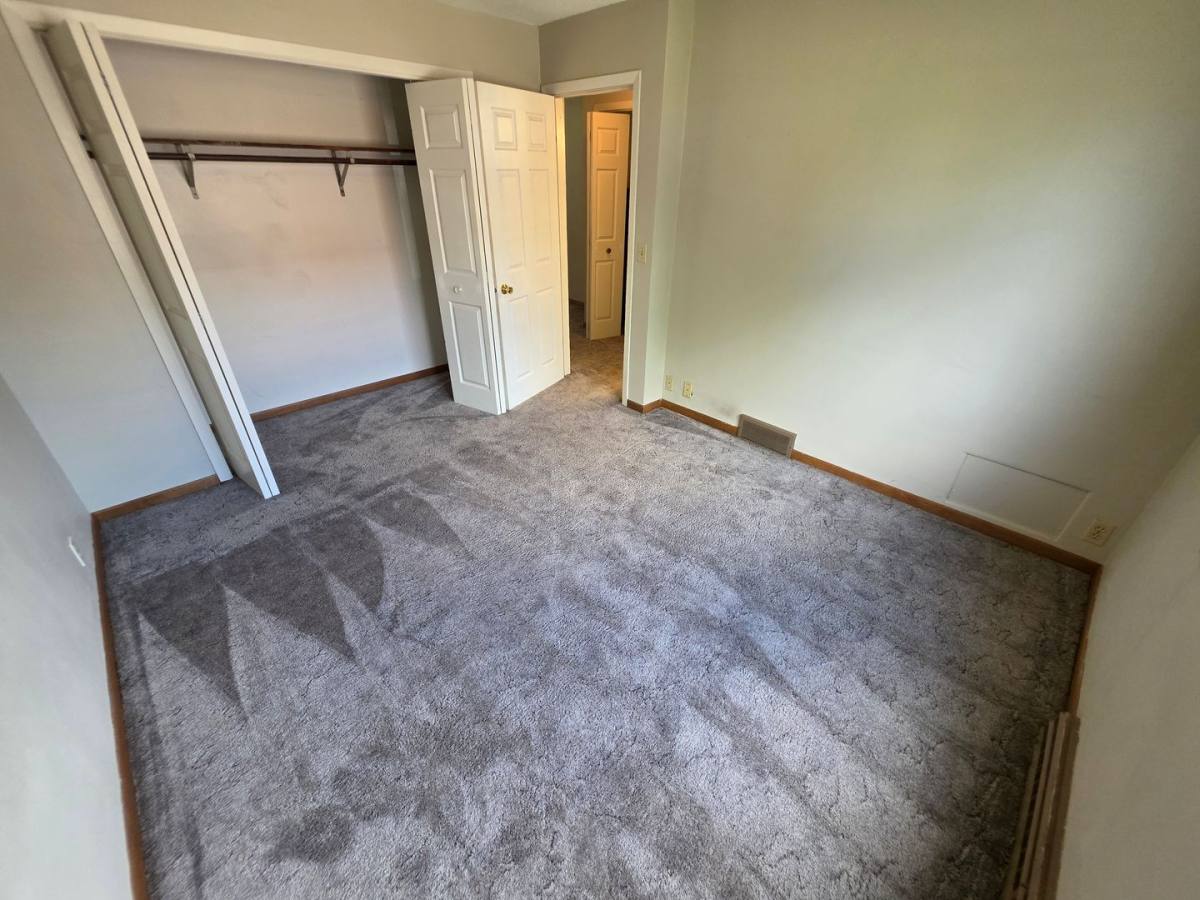 Apartment for rent at 2805 Thomas Dr, Eau Claire, WI 54701